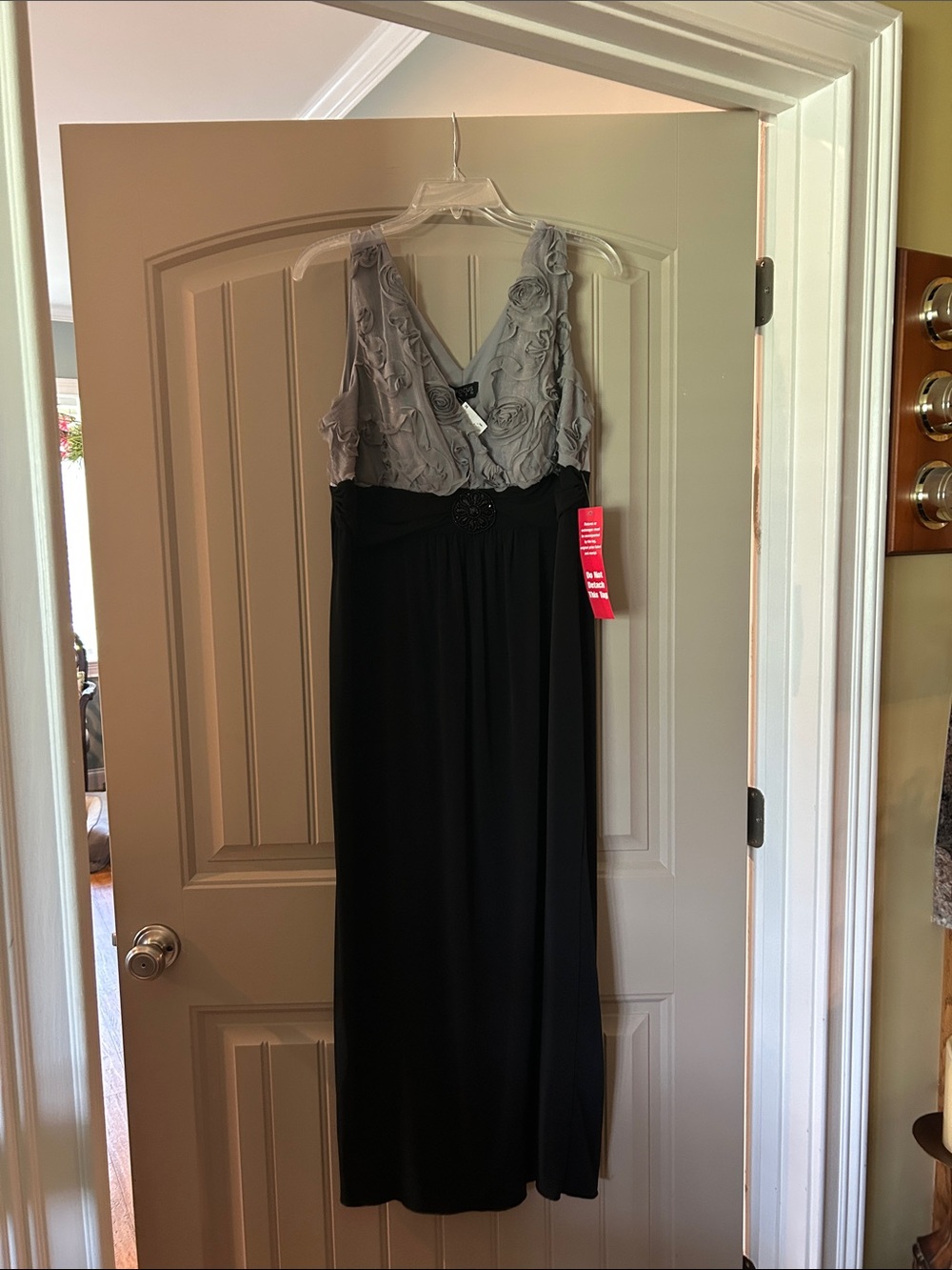 NWT Enfocus Women Studio Gray and Black V-Neck Maxi Dress